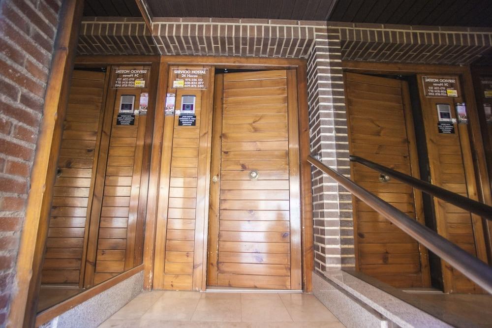 סוריה Hostal Santa Barbara מראה חיצוני תמונה